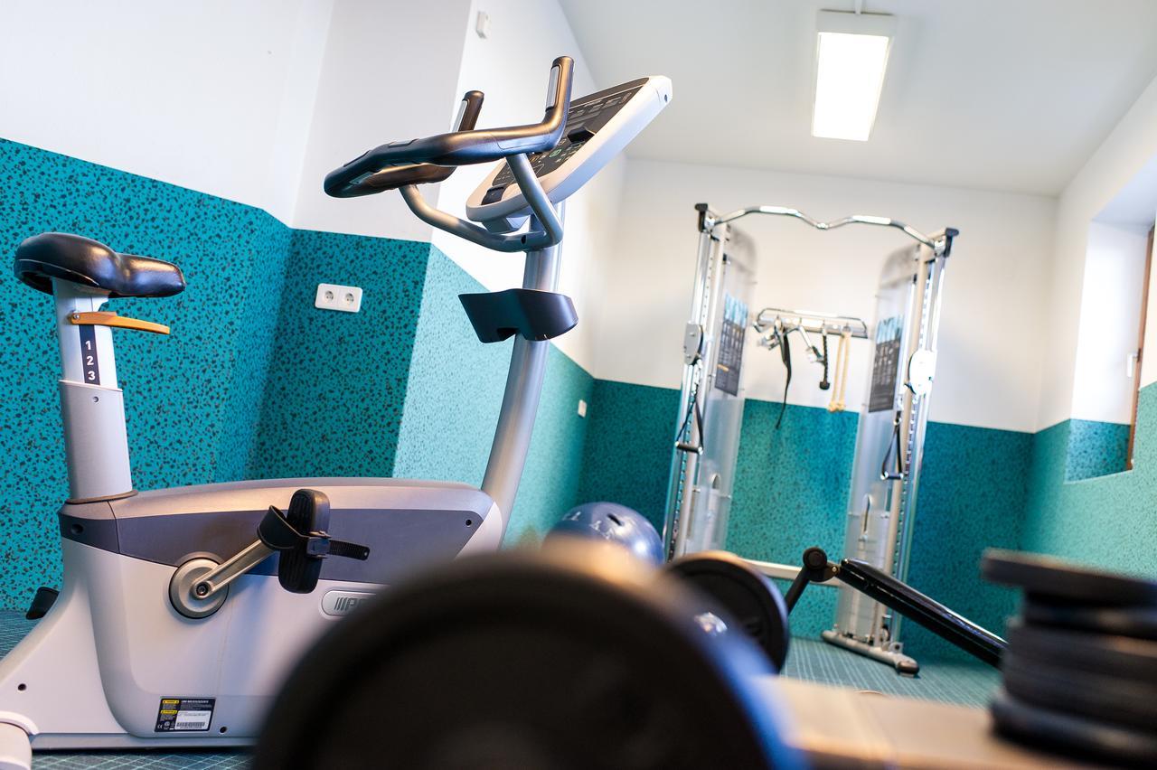Sattleggers Alpenhof & Feriensternwarte Hotel Greifenburg Ngoại thất bức ảnh