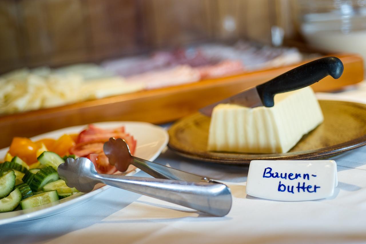 Sattleggers Alpenhof & Feriensternwarte Hotel Greifenburg Ngoại thất bức ảnh